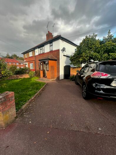 3 Bedroom Semi-Detached House To Rent In Frizlands Lane, Dagenham, RM10