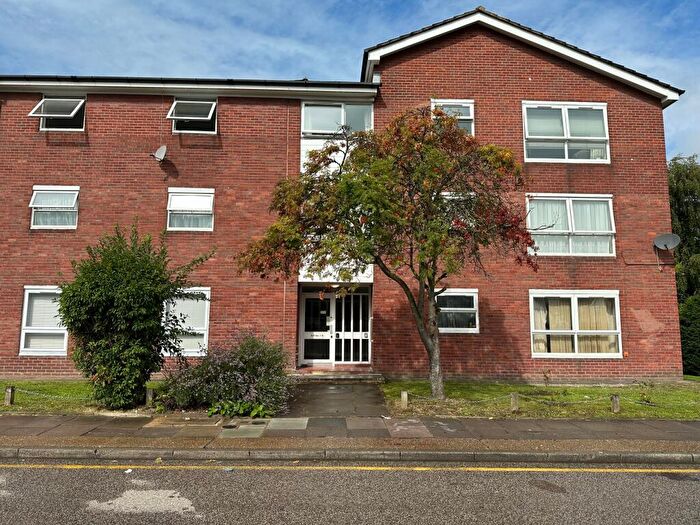 2 Bedroom Flat For Sale In Greenwood Close, Bexley, Sidcup, DA15