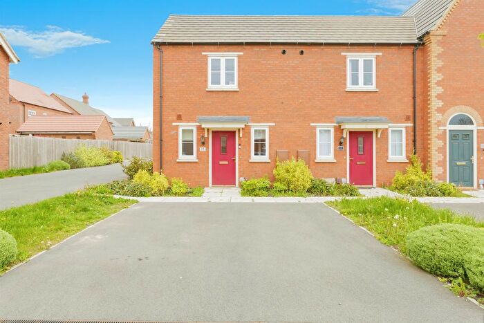 1 Bedroom End Of Terrace House For Sale In Inver Road, Lubbesthorpe, Leicester, LE19