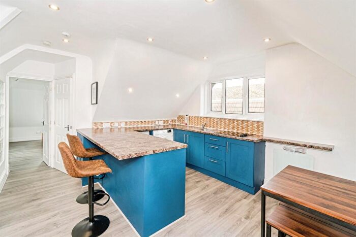 1 Bedroom Flat To Rent In Court Road, Southampton, SO15