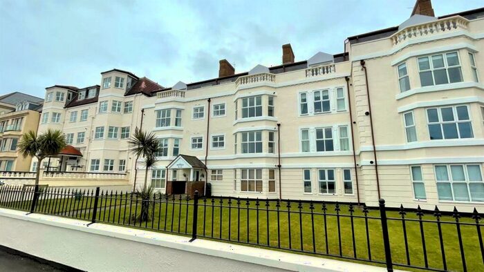 2 Bedroom Apartment For Sale In Craig Y Don Parade, Llandudno, LL30