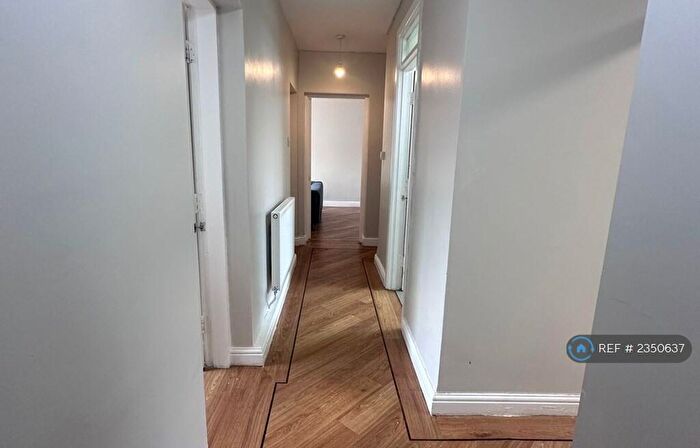 3 Bedroom Flat To Rent In Hardy Street, Liverpool, L1