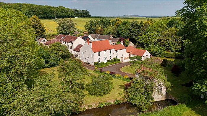 4 Bedroom Link Detached House For Sale In The Yews, Firbeck, Worksop, South Yorkshire, S81