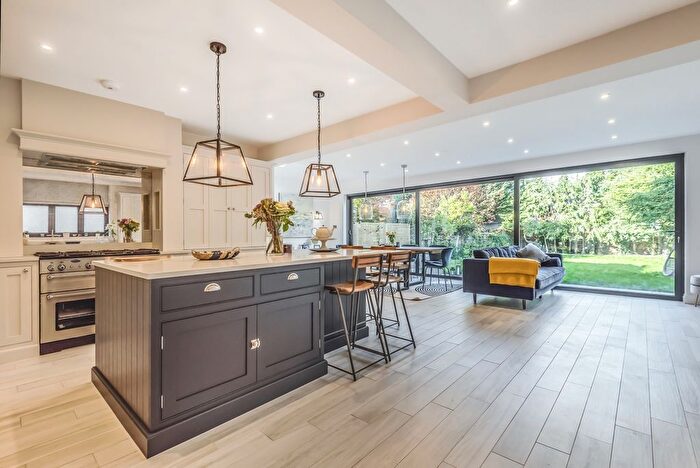 4 Bedroom Detached House To Rent In Upwood Road, London, SE12