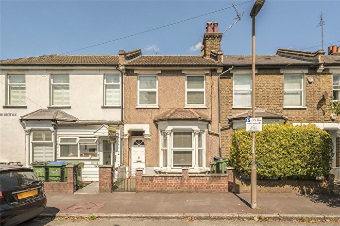 3 Bedroom Terraced House For Sale In Fearon Street, Greenwich, SE10
