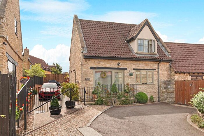 2 Bedroom Barn Conversion For Sale In Grove Street, Raunds, Wellingborough, NN9