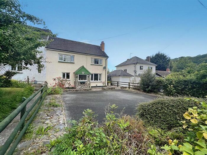 3 Bedroom Semi-Detached House For Sale In Heol Hawen, Pontgarreg, Llandysul, SA44