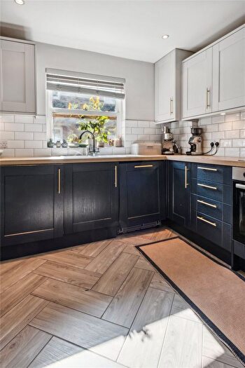 3 Bedroom Terraced House For Sale In Carmichael Mews, London, SW18