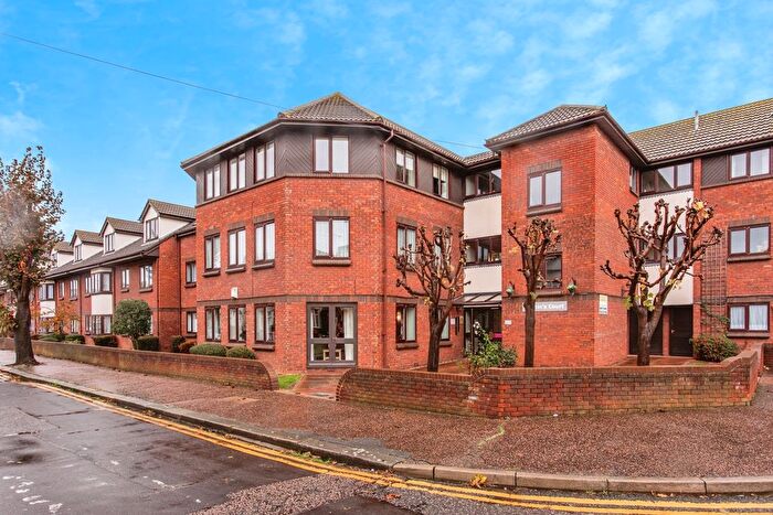 1 Bedroom Flat For Sale In Martins Court, Stadium Road, Southend-On-Sea, Essex, SS2