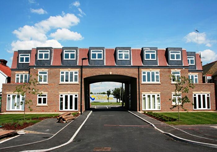 1 Bedroom Apartment To Rent In Clarence Court, London Road, Brands Hill, Berkshire, SL3