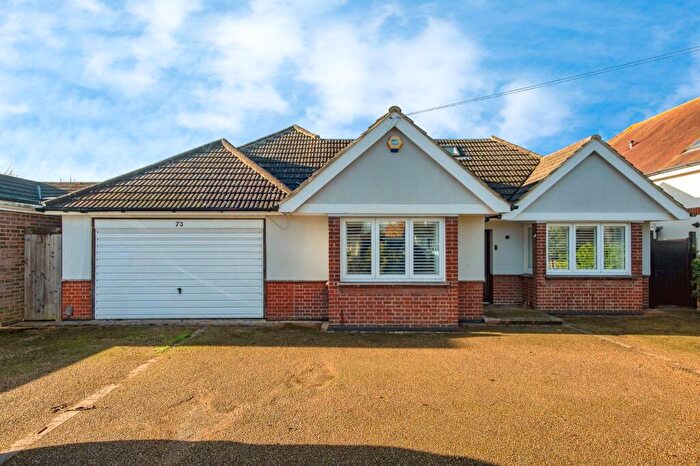6 Bedroom Detached Bungalow For Sale In Connaught Avenue, Grays, RM16