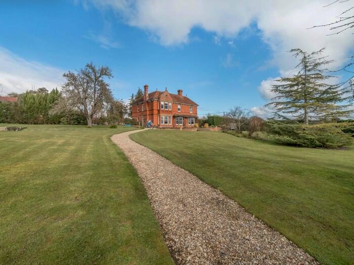 4 Bedroom Semi-Detached House For Sale In Hambridge, Langport, Somerset, TA10