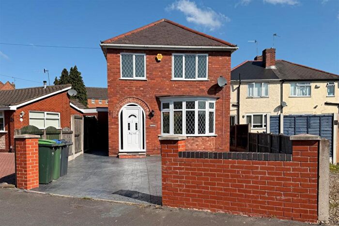 3 Bedroom Detached House For Sale In Alwin Road, Rowley Regis, B65
