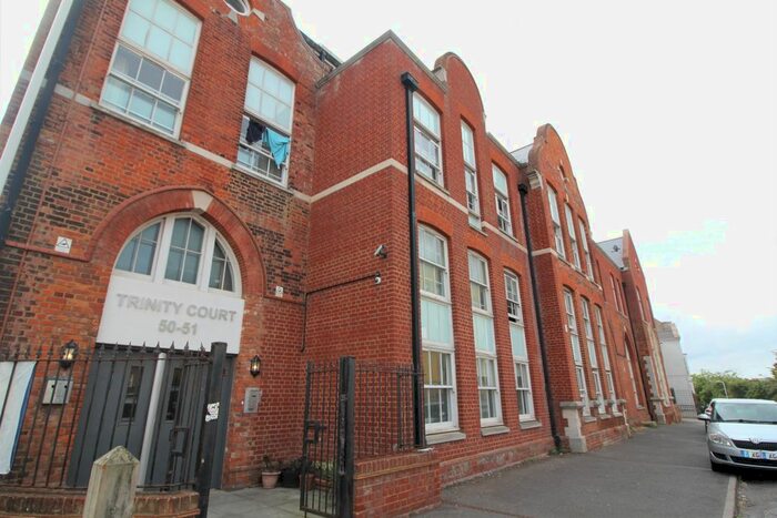 2 Bedroom Flat To Rent In Trinity Square, Margate, CT9