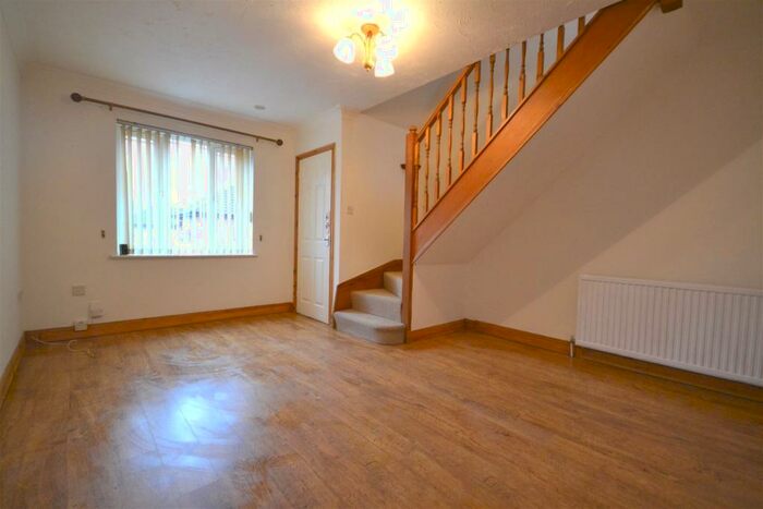 2 Bedroom Semi-Detached House To Rent In St. Michaels Gardens, Kettering, NN15