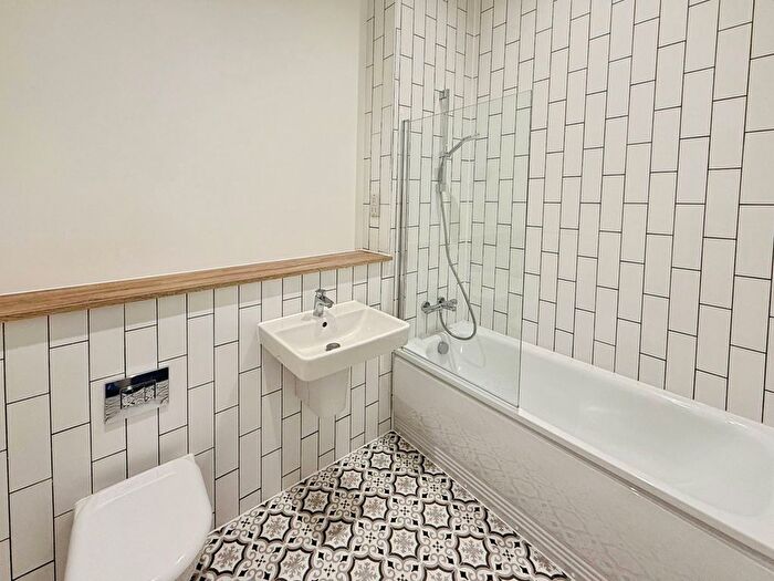 1 Bedroom Flat To Rent In Cotton Gardens, Bolton, BL1