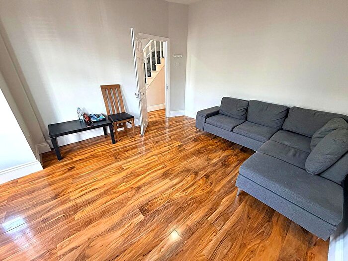 4 Bedroom Terraced House To Rent In Mortlake Road, Ilford, IG1
