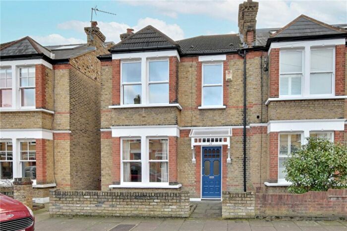 3 Bedroom End Of Terrace House For Sale In Chalcroft Road, Hither Green, London, SE13