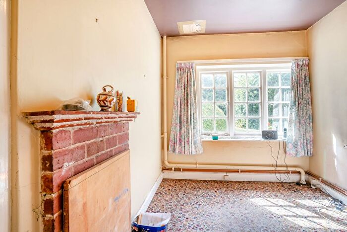 4 Bedroom Detached House For Sale In St. Lawrence Road, Chepstow, Monmouthshire, NP16