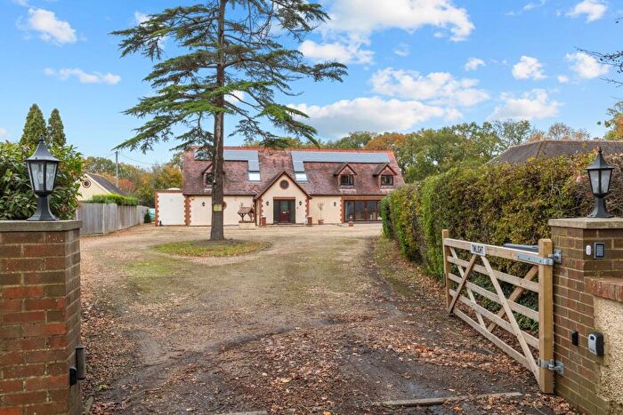 4 Bedroom Detached House For Sale In Five Oaks Road, Slinfold, RH13