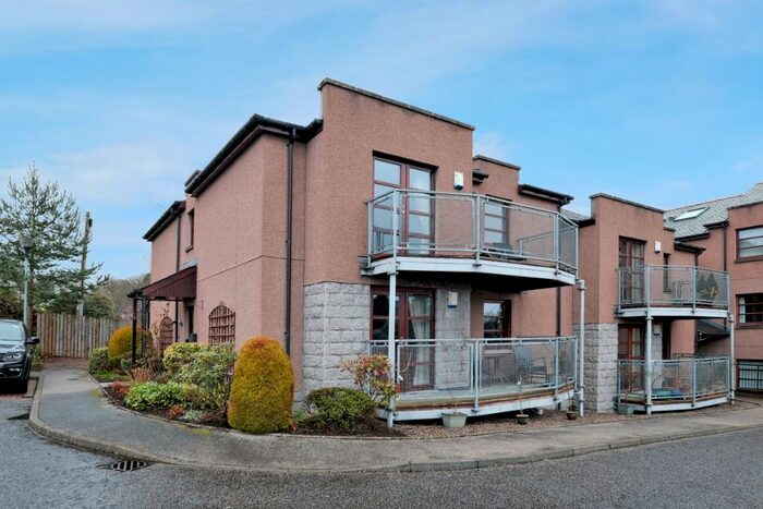 2 Bedroom Flat To Rent In Kirklea Gardens, Cults, Aberdeen, AB15