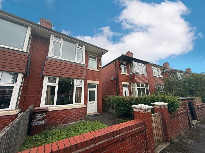 2 Bedroom End Of Terrace House To Rent In Dean Street, Failsworth, M35