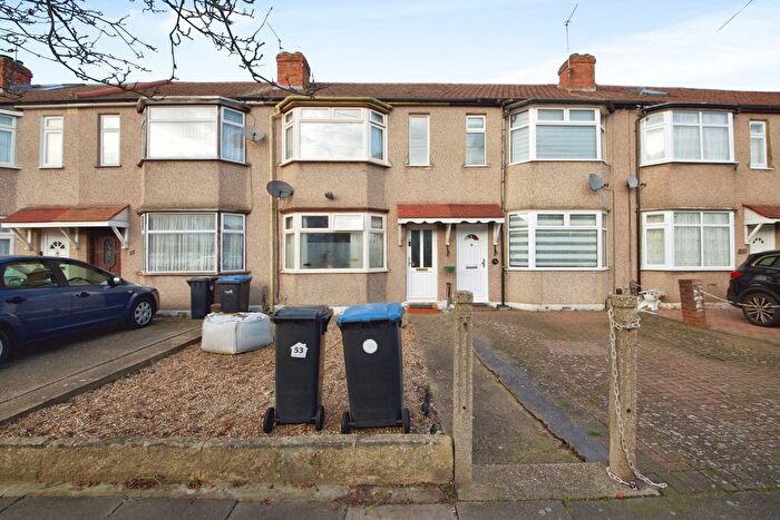 3 Bedroom Terraced House For Sale In Aylands Road, Enfield, Middlesex, EN3