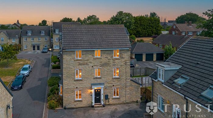 4 Bedroom End Terrace House For Sale In The Oval, Dewsbury, WF13
