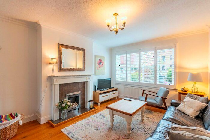 Property To Rent In L &#; Restalrig Road South, Edinburgh, EH7