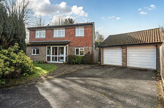4 Bedroom Detached House For Sale In Boynton Close, North Millers Dale, Chandler's Ford, SO53