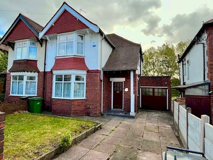 3 Bedroom House To Rent In Adshead Road, Dudley, DY2