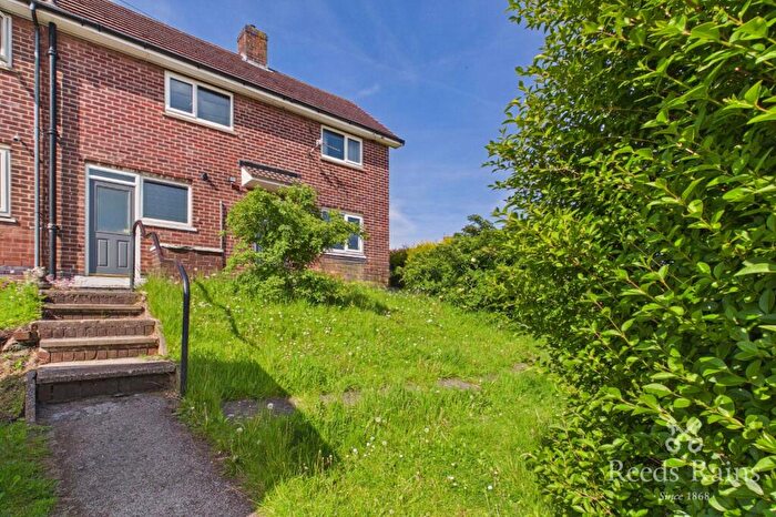 2 Bedroom End Of Terrace House To Rent In Seaton Way, Sheffield, South Yorkshire, S2