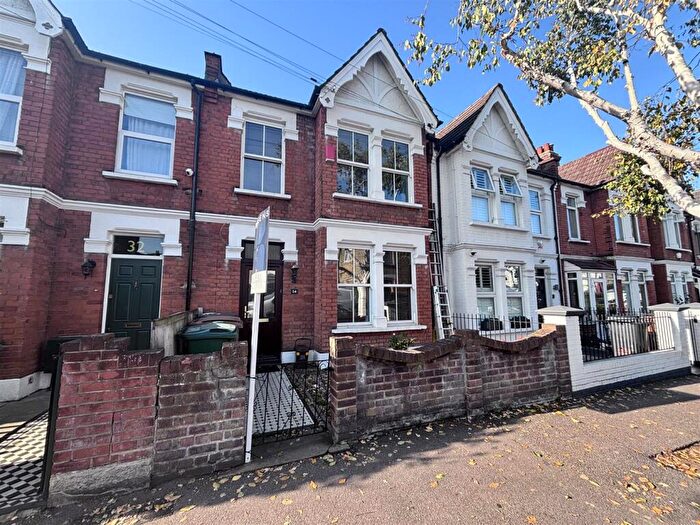 3 Bedroom House To Rent In Haldan Road, London, E4