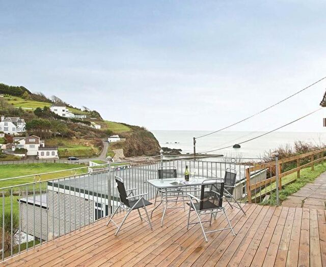 2 Bedroom Chalet To Rent In Millendreath Holiday Village, Looe, PL13