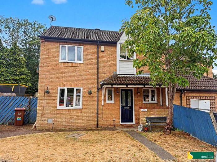 3 Bedroom Semi-Detached House For Sale In Osmund Drive, Northampton, NN3