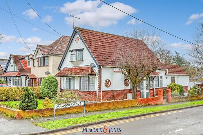 3 Bedroom Detached House For Sale In Oakwood Avenue, Hutton, Brentwood, CM13