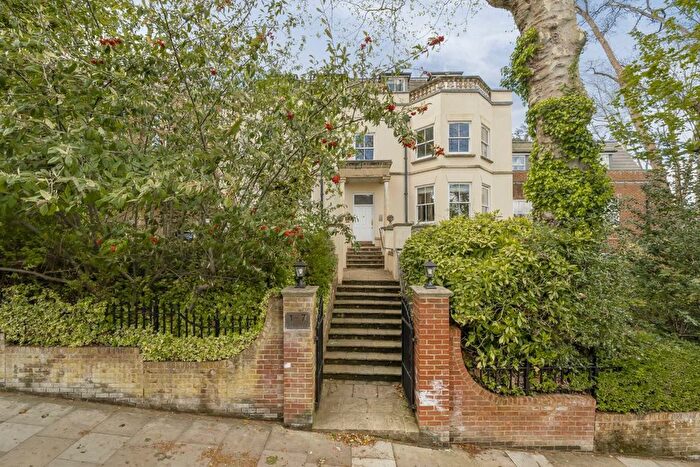 2 Bedroom Flat To Rent In Parklands, Cholmeley Park, London, N6