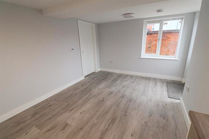 1 Bedroom Maisonette To Rent In Feckenham Road, Astwood Bank, B96