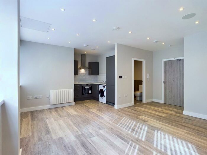 Studio To Rent In Guildhall Apartments, Old Guildhall Yard, Doncaster, DN1