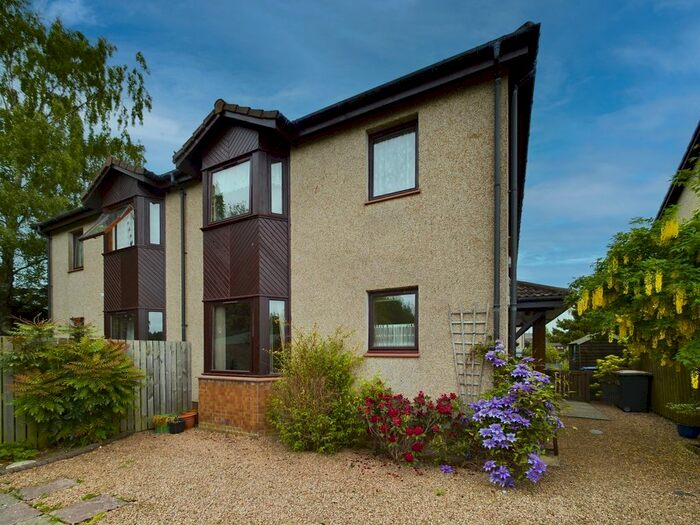2 Bedroom Semi-Detached House For Sale In Brodies Yard, Coupar Angus, Blairgowrie, Perthshire, PH13