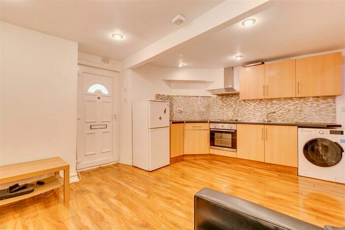 1 Bedroom Flat To Rent In Annandale Road, London, W4