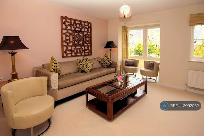 3 Bedroom Semi-Detached House To Rent In Revere Way, Epsom, KT19