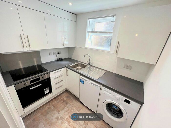 1 Bedroom Flat To Rent In King Street, Ramsgate, CT11