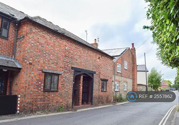 2 Bedroom Semi-Detached House To Rent In Southern Road, Thame, OX9