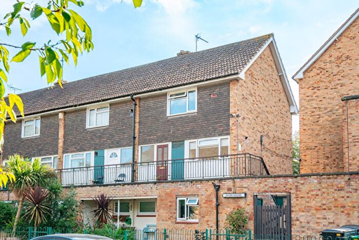 2 Bedroom Flat For Sale In Albert Street, York, YO10