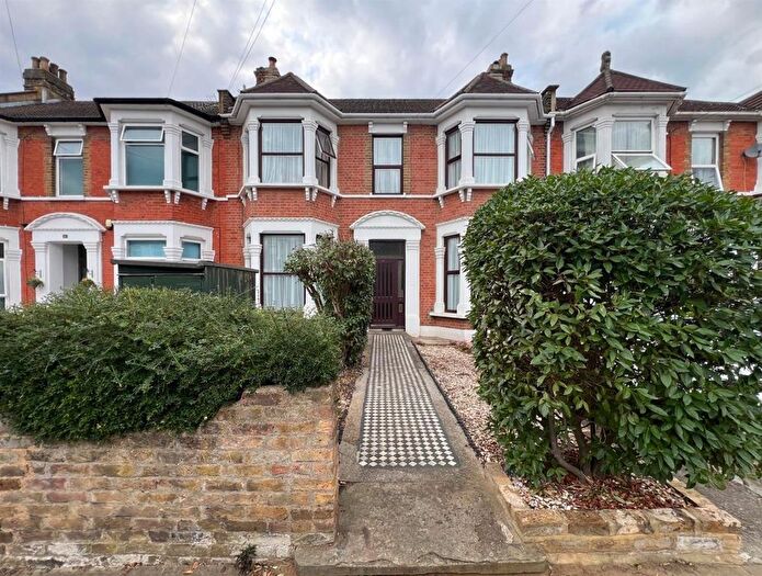 4 Bedroom Terraced House For Sale In Wellwood Road, Goodmayes, IG3