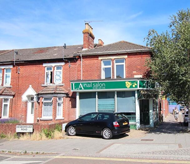 2 Bedroom Maisonette To Rent In Desborough Road, Eastleigh, SO50