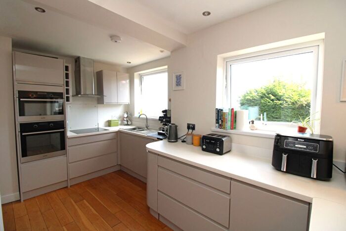 3 Bedroom Semi-detached House For Sale In Eden Grove, Paignton, TQ3
