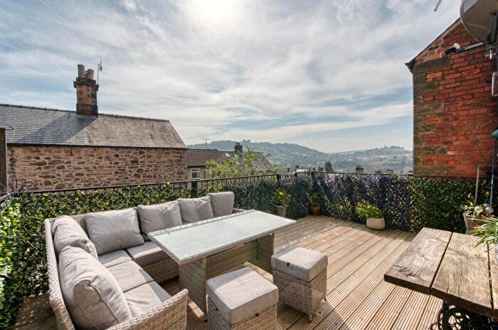 3 Bedroom Apartment For Sale In Bank Road, Matlock, DE4
