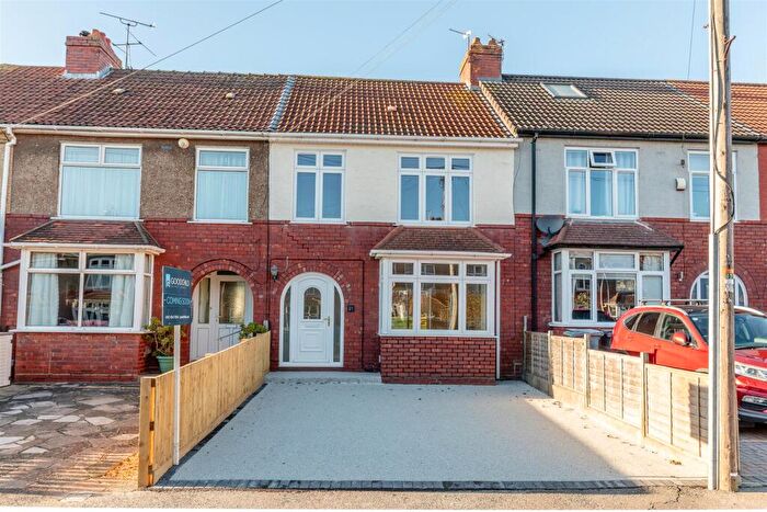 3 Bedroom Terraced House For Sale In Highfield Grove, Bristol, BS7